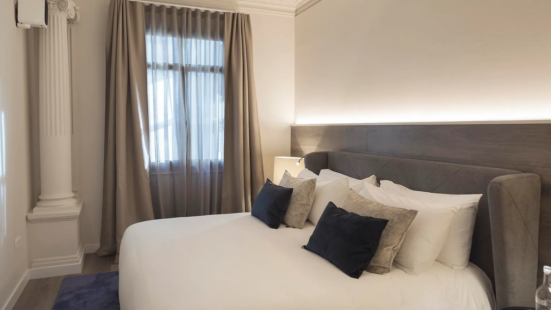 Casagrand Luxury Suites Βαρκελώνη 0*,